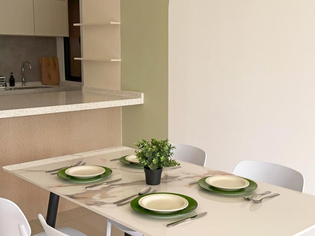 M Vertica Kl Residences *